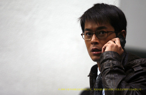 摩托手机进军电影 《保持通话》剧照赏
