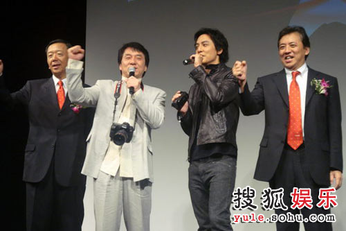成龙愿为圣火传递捐躯北京借房给吴彦祖