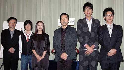 左起依次为:黑泽清导演,井之胁海,小泉今日子,香川照之,小柳友和津田