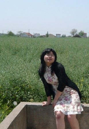 80后<em>女</em>写手博客吐狂言:只想和<em>余秋雨</em>一夜情_余