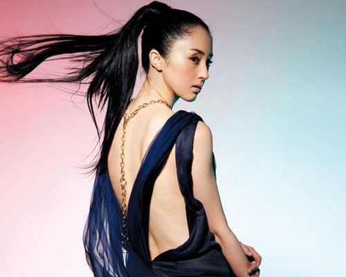 美丽的女人对于男人如同珍奇的玩物对于收藏家