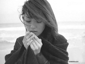 许美静接受采访承认患精神病 病因源自死亡刺