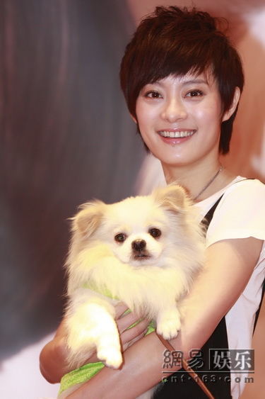 孙俪:结婚生子前<em>先</em>安顿狗 邓超的狗叫 <em>丫头</em> _孙