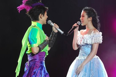 林志颖刘亦菲上演童话故事