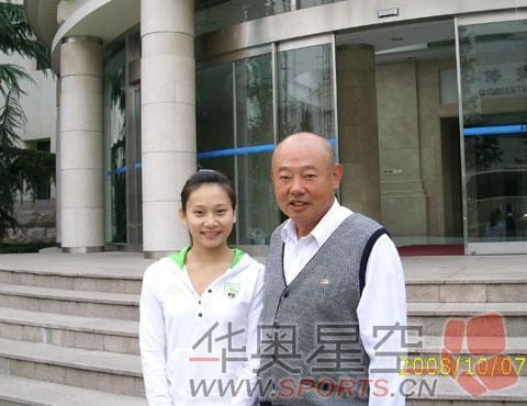 何可欣是怎样炼成的 记创造奇迹的体校教练陈