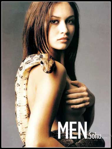 《<em>量子危机</em>》<em>邦女郎</em>欧嘉·柯瑞兰寇性感写真_