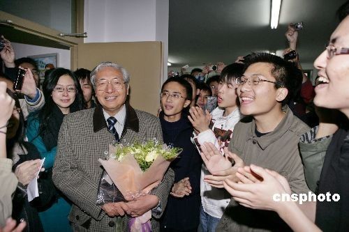 图:北大校长许智宏离任_校长 许智宏 北大