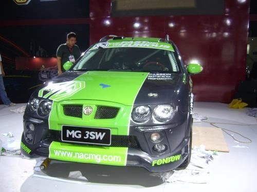crc王者——mg 3sw改装版(crc赛车)mg 3 sw的英系血统一观可知,粗狂的