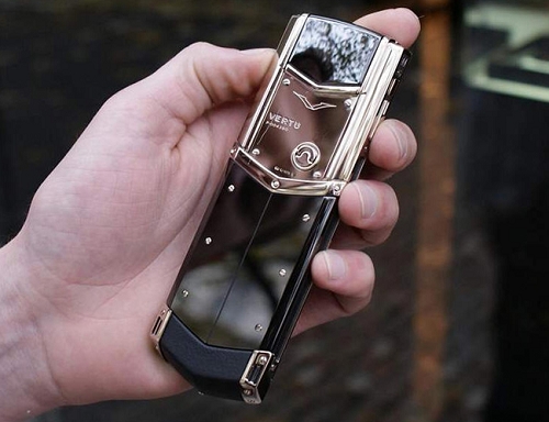 诺基亚3g版奢华新机+天价vertu真机图赏