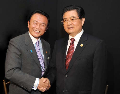 胡锦涛主席参观希腊佩扎农业联合体