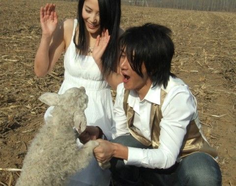 蒲巴甲新歌MV再拍接吻戏 女主角竟是同学_蒲巴甲