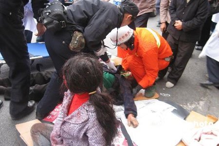 十二月二十五日,广西百色市凌云县一辆搭乘