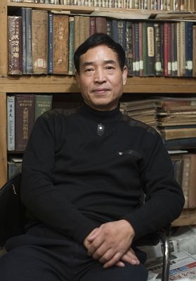 瞿永发:藏书消得泼茶香