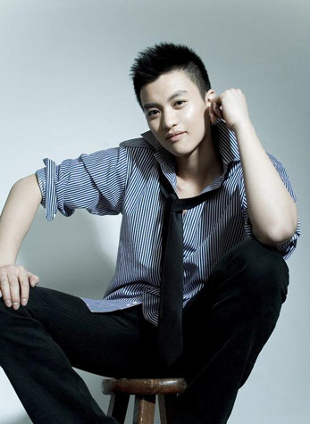 周一围 拍电视剧 只做演技派 誓当 姜文 第二(图)_