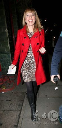 减龄大法!年轻十岁冬装搭配要点_学明星 大衣