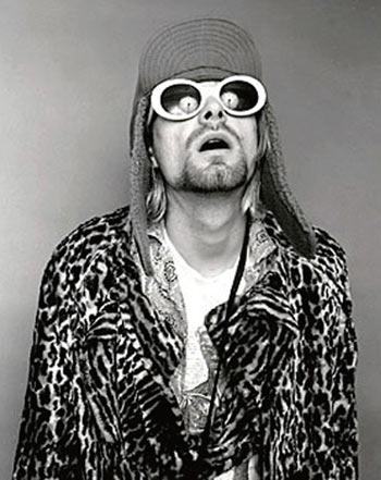 100%复刻摇滚教父Kurt Cobain最爱俄国军帽(