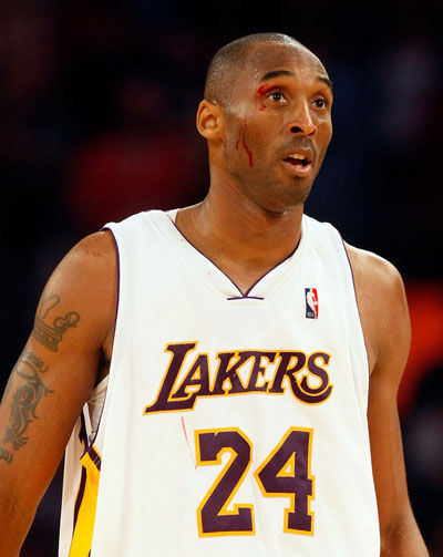 (图)NBA超级得分后卫世纪之战 科比决战韦德_