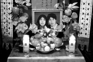 李方文,毛翠芳夫妇的遗照