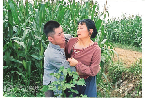 《家在洹上》尺度开放 袁立曹征野合_袁立_