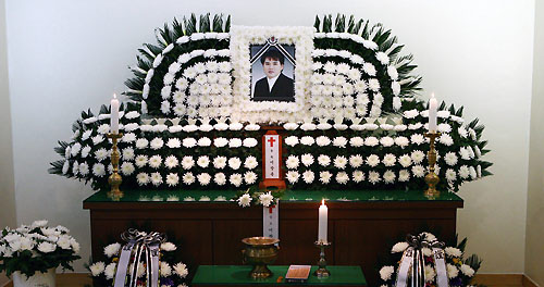 韩歌手李昌容自缢身亡 7天内3名韩日艺人自杀