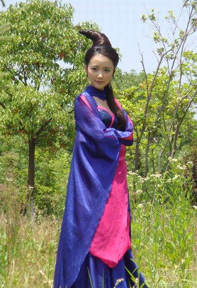 李倩《天师<em>钟馗</em>》演绎狠毒山妖 俏佳人恐怖变