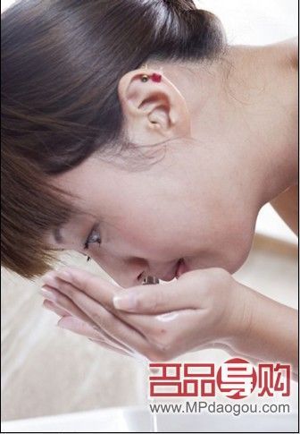 瘦脸洗面奶排行榜_网络推荐:最好用洗面奶TOP10(组图)(9)