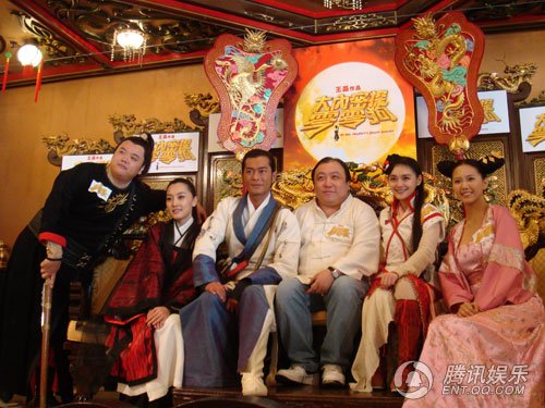 组图:《灵灵狗》杀青 古天乐大S互喂老婆饼