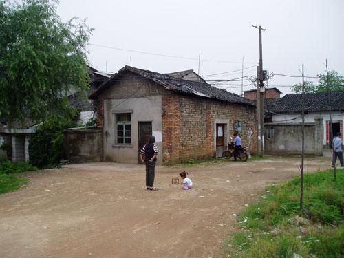 少女遭同学父亲<em>强暴</em>3年 腹中胎儿另有其父_老