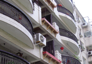 温州南亚花园“旧楼加装电梯试点”搁浅(图1)