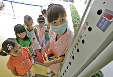 幼儿园新装备预防“甲流”
