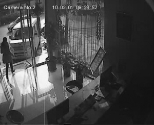 收银员顺手牵走营业款(图),