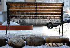 组图：辽宁遭遇10年来最严重冻雨