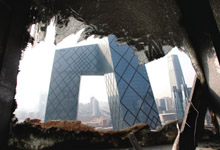 ������ַ̨����¥�ڲ��ع�(��ͼ)