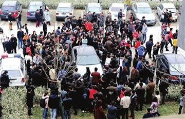 ����һ¥�̷�����ǧ�˳�ͻ