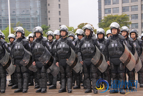 温州启动上海世博安保 特警持枪亮相