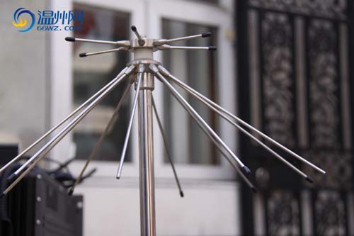 直击高考:校园外安装电子狗 屏蔽无线电信号,高