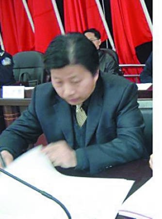 原石首市委书记,免职不到一年,即被任命为荆州市委副秘书长.