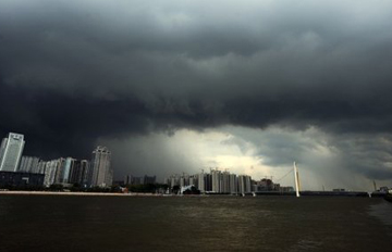 台风“灿都”今将登陆广东(组图)