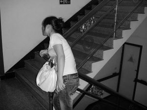 <em>宫外孕</em>被做人流 25岁<em>女子</em>终生不育(图)_<em>宫外孕</em>