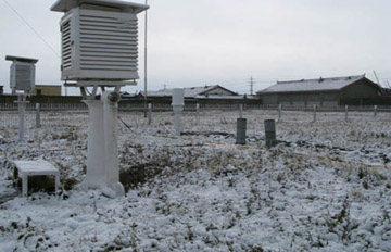 青海大部分地区出现大雪天气(组图)