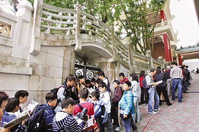 香港虎豹别墅首度开放 富豪奢华生活全曝光_香