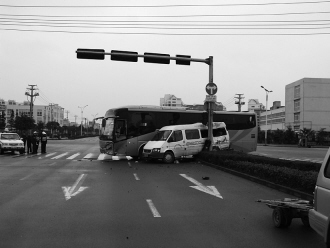 驾照被暂扣图片