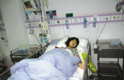 乐清:花季少女得重症 继父救女不言弃