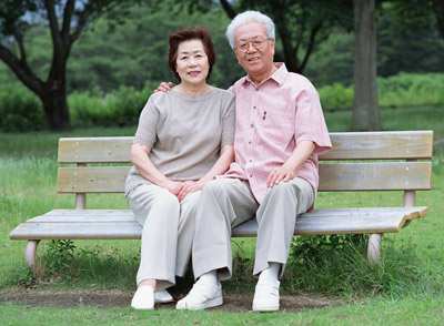 夏季到老年人居家穿套选择真丝<em>睡衣</em> _<em>温州</em>财经