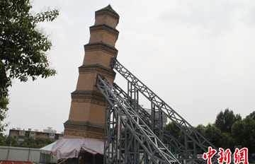 西安明代万寿塔倾斜