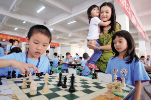 棋后携女助<em>诸宸</em>杯_<em>诸宸</em>_图说温州_温州网
