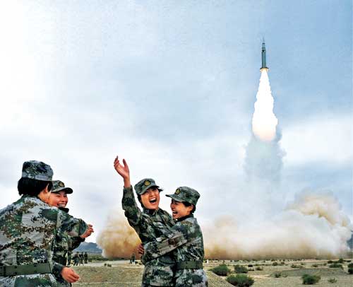 走近共和国第一代女子导弹操作号手群体(组图