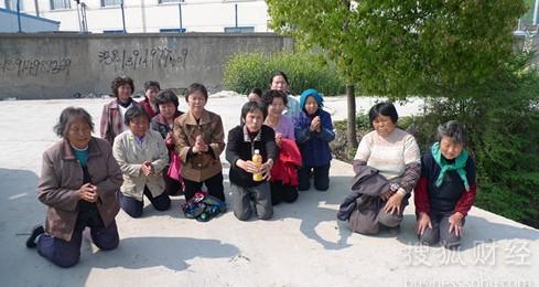 毒苹果污染水质 癌症村村民集体下跪呼救 _温州财经网_温州网