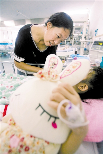 6岁小女孩因车祸肛门撕裂直肠严重损伤请帮帮