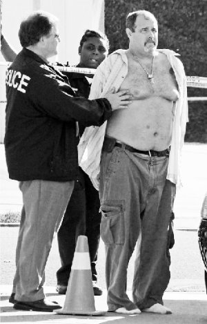 美国<em>发型屋</em>遭枪手扫射8死1伤 凶手系女店员前